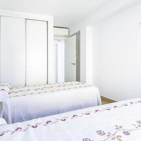 A&n Seafront Sea View With Terrace Apartment